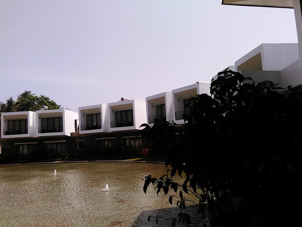 Anora Beach Resort Mahabalipuram Kūvattūr Exterior foto