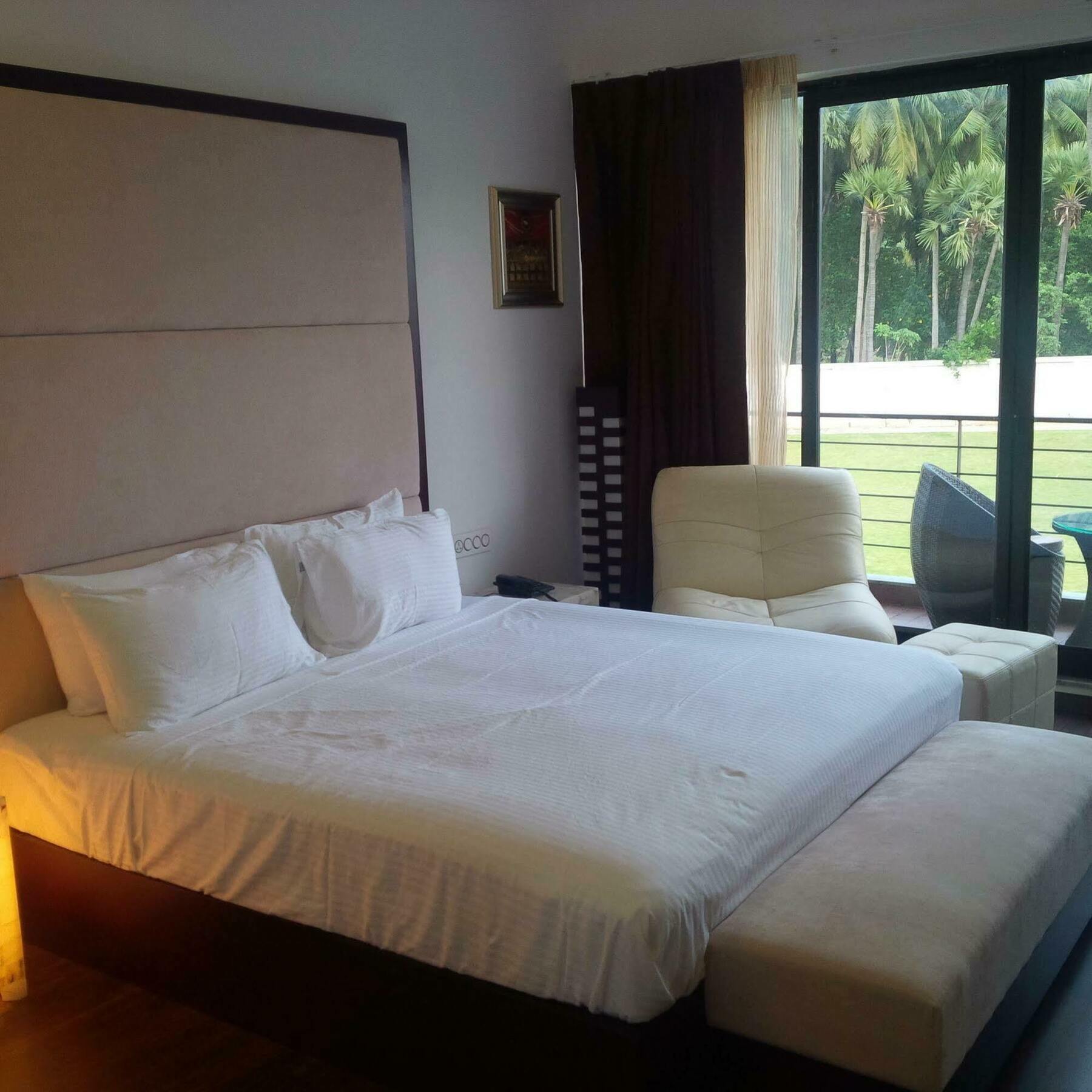 Anora Beach Resort Mahabalipuram Kūvattūr Exterior foto