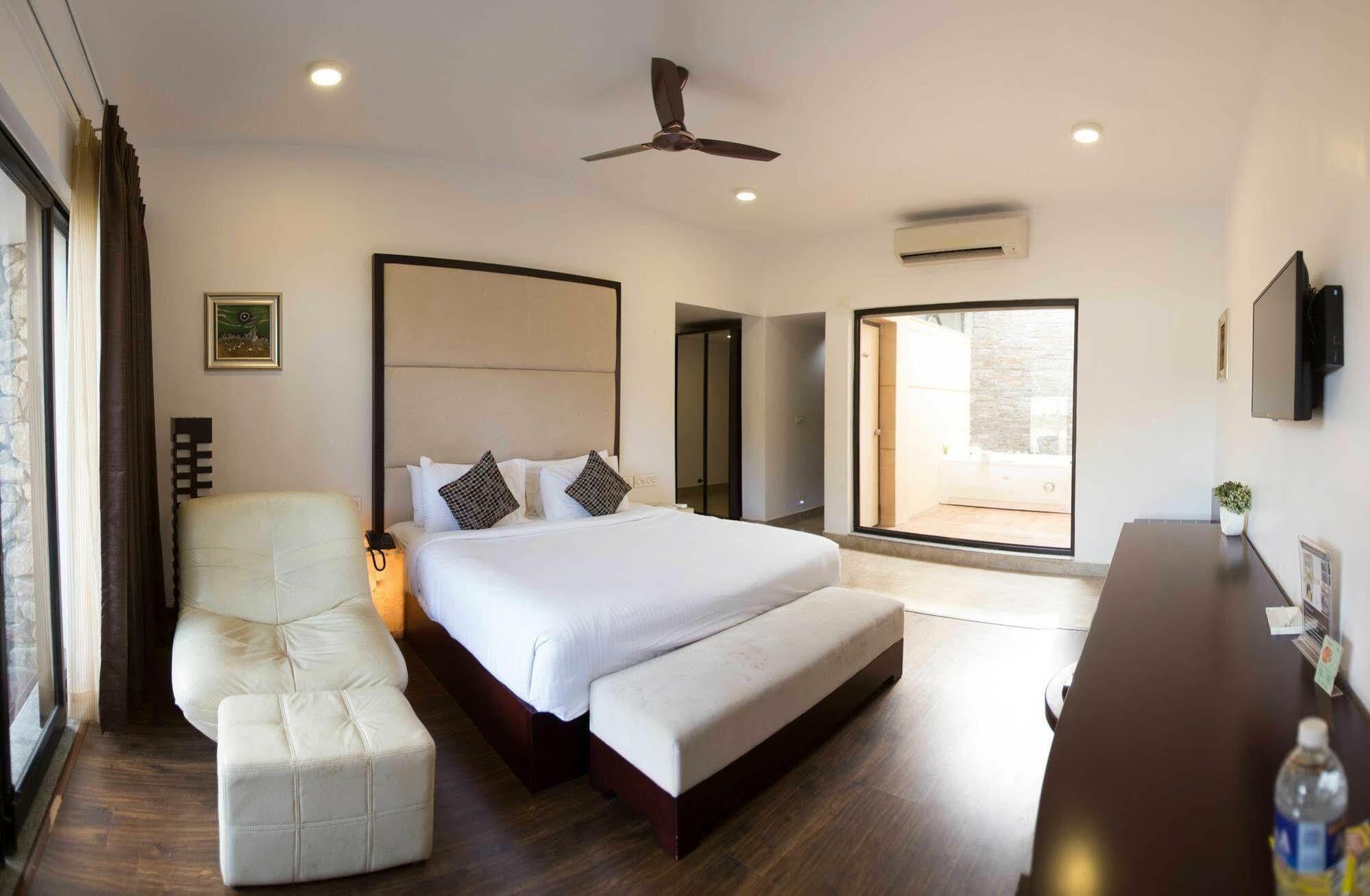 Anora Beach Resort Mahabalipuram Kūvattūr Exterior foto